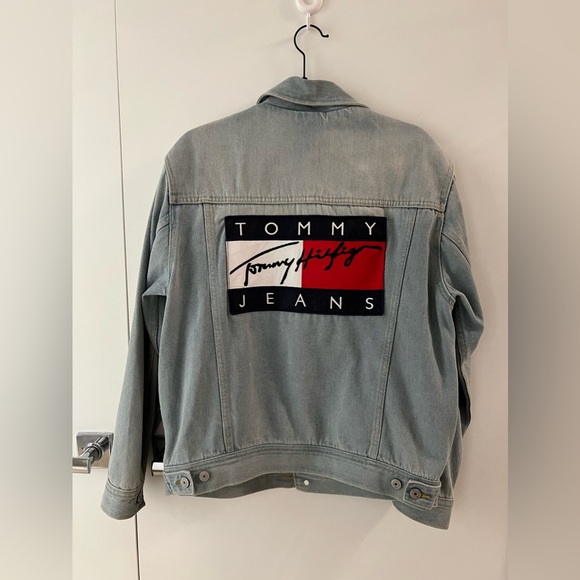 Tommy Jeans '90s White Denim Jacket (size S) - Picture 3 of 3